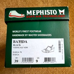 Mephisto Black Leather Wedge Heel Size 9 Sandals.